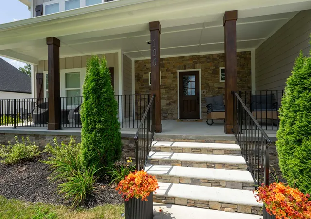 Photo 3 of Single family home for sale at 106 Goose Ln, Soddy Daisy, TN 37379 | MLS# 1541711 | Listing updated on 2026-09-21