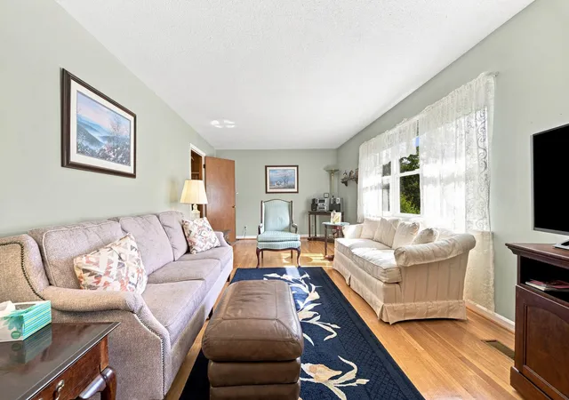 Photo 4 of Single family home for sale at 5912 Northwoods Dr, Hixson, TN 37343 | MLS# 1541702 | Listing updated on 2026-09-03