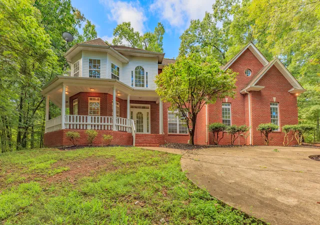 Photo 2 of Single family home for sale at 8820 Kelso Ln, Chattanooga, TN 37421 | MLS# 1541713 | Listing updated on 2026-09-14