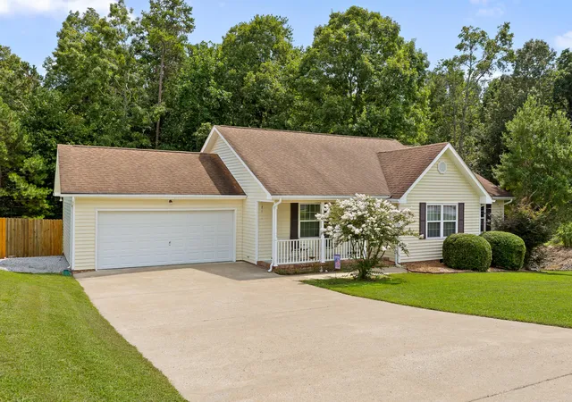 Photo 2 of Sale Pending at 40 Dusty Ridge Trl, Ringgold, GA 30736 | MLS# 1541693 | Listing updated on 2026-09-04