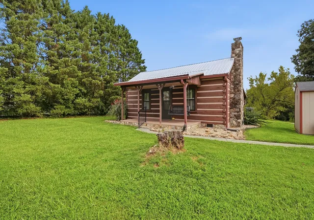Photo 2 of Single family home for sale at 1745 31st St Ne, Cleveland, TN 37323 | MLS# 1541716 | Listing updated on 2026-08-28