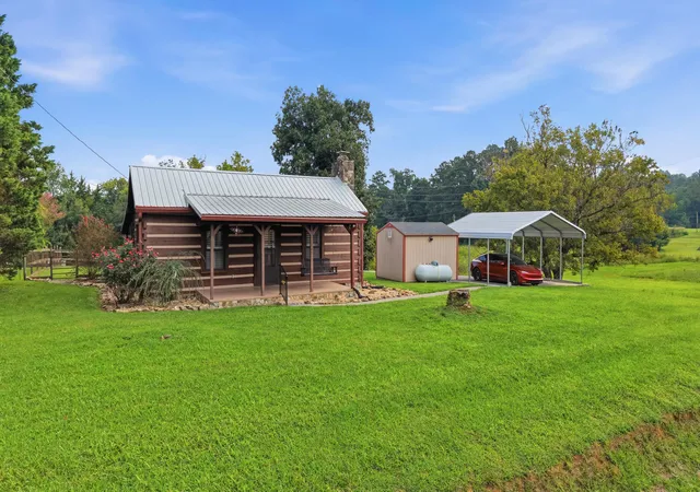 Photo 3 of Single family home for sale at 1745 31st St Ne, Cleveland, TN 37323 | MLS# 1541716 | Listing updated on 2026-08-28