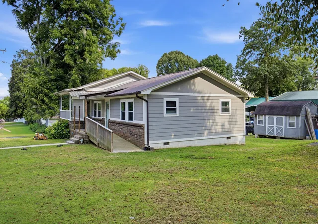 Photo 2 of Single family home for sale at 209 Owens St, Sequatchie, TN 37374 | MLS# 1541748 | Listing updated on 2026-08-29