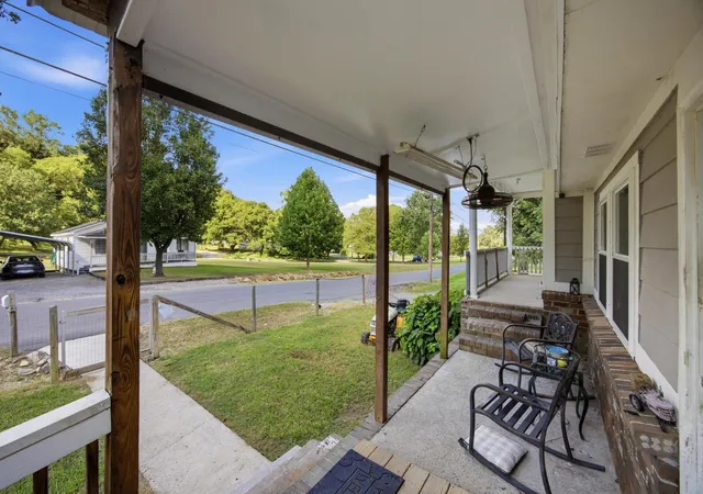 Photo 4 of Single family home for sale at 209 Owens St, Sequatchie, TN 37374 | MLS# 1541748 | Listing updated on 2026-08-29