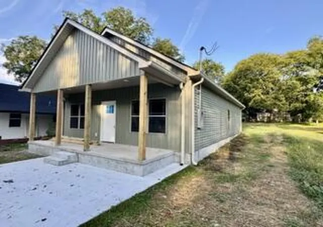 Photo 1 of Single family home for sale at 406 Hall St, La Fayette, GA 30728 | MLS# 1541740 | Listing updated on 2026-08-29