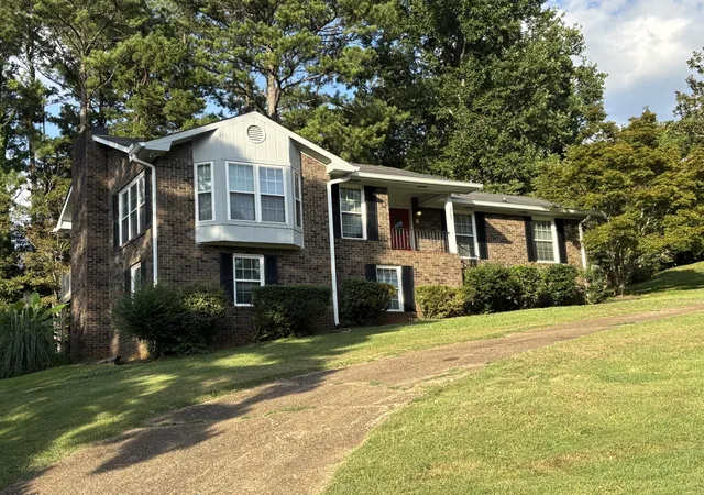 Photo 1 of Single family home for sale at 1705 Spring View Ln, Chattanooga, TN 37421 | MLS# 1541784 | Listing updated on 2026-09-07