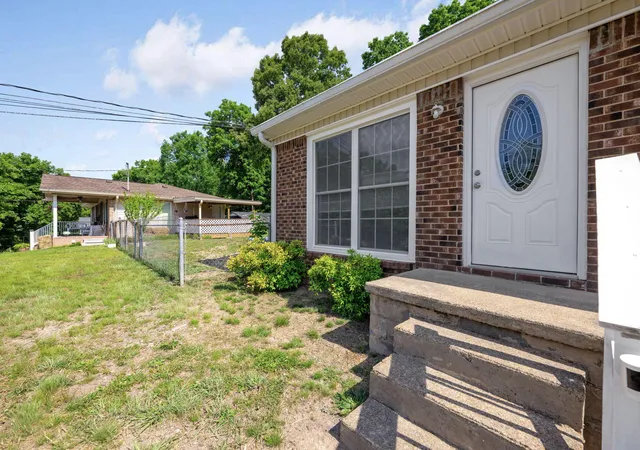 Photo 4 of Sale Pending at 2385 Glengerrie Dr, Soddy Daisy, TN 37379 | MLS# 1541759 | Listing updated on 2026-09-06