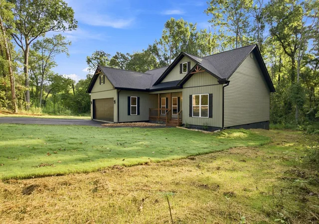Photo 2 of Single family home for sale at 60 Tommy Ln, Rossville, GA 30741 | MLS# 1541768 | Listing updated on 2026-09-03