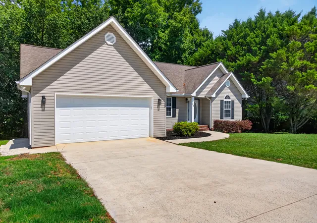 Photo 3 of Single family home for sale at 95 Creekview Dr, Ringgold, GA 30736 | MLS# 1541799 | Listing updated on 2026-09-16