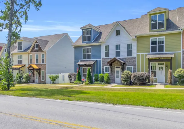 Photo 2 of Single family home for sale at 1808 Young Rd Se, Cleveland, TN 37323 | MLS# 1541817 | Listing updated on 2026-09-02