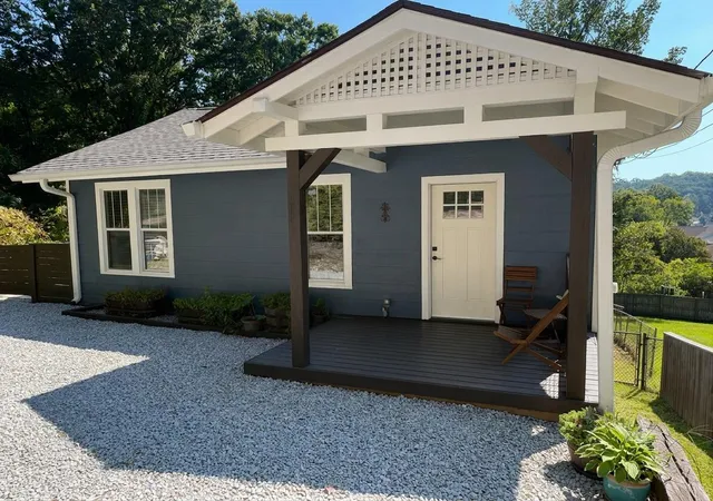 Photo 1 of Sale Pending at 317 W Peak St, Chattanooga, TN 37405 | MLS# 1541847 | Listing updated on 2026-09-02