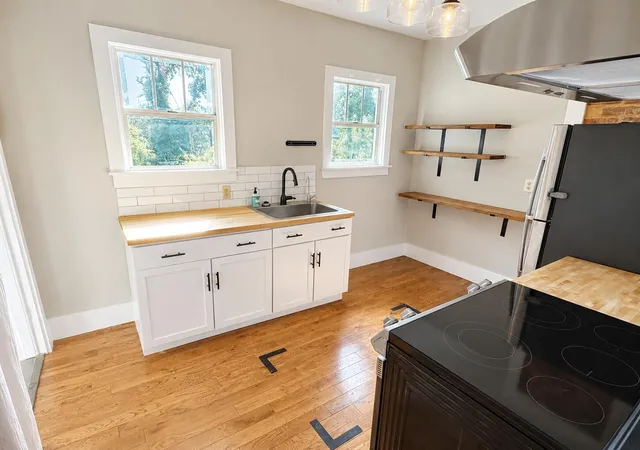 Photo 2 of Sale Pending at 317 W Peak St, Chattanooga, TN 37405 | MLS# 1541847 | Listing updated on 2026-09-02