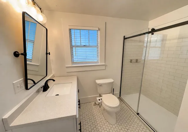 Photo 3 of Sale Pending at 317 W Peak St, Chattanooga, TN 37405 | MLS# 1541847 | Listing updated on 2026-09-02