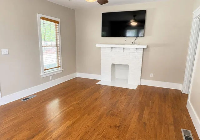 Photo 4 of Sale Pending at 317 W Peak St, Chattanooga, TN 37405 | MLS# 1541847 | Listing updated on 2026-09-02