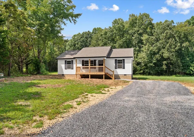 Photo 2 of Single family home for sale at 664 Eber Rd Se, Dalton, GA 30720 | MLS# 1541843 | Listing updated on 2026-09-02