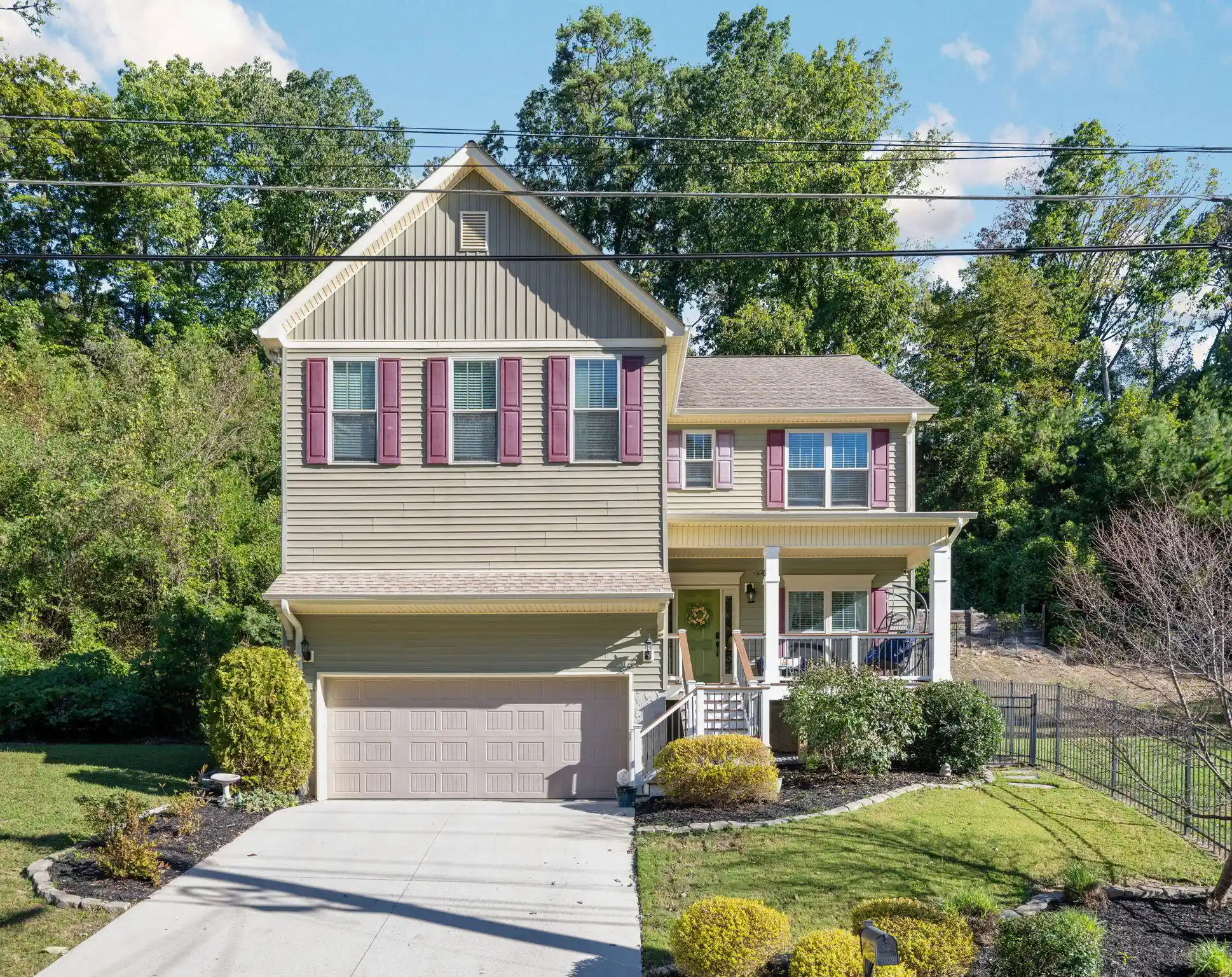 Photo 1 of Single family home for sale at 809 Federal St, Chattanooga, TN 37405 | MLS# 1545503 | Listing updated on 2026-10-31