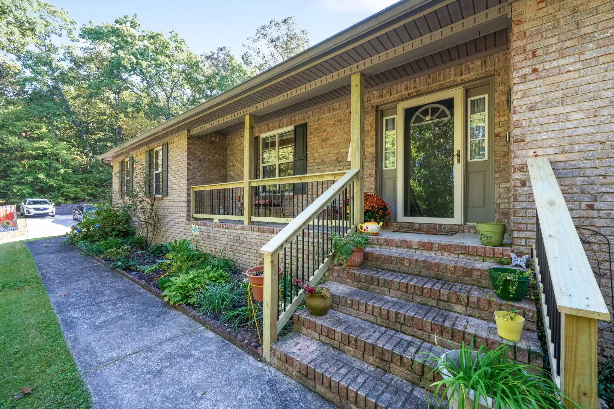Single family home for sale at 9016 Dallas Holw Rd, Soddy Daisy, TN 37379 | MLS# 1544426