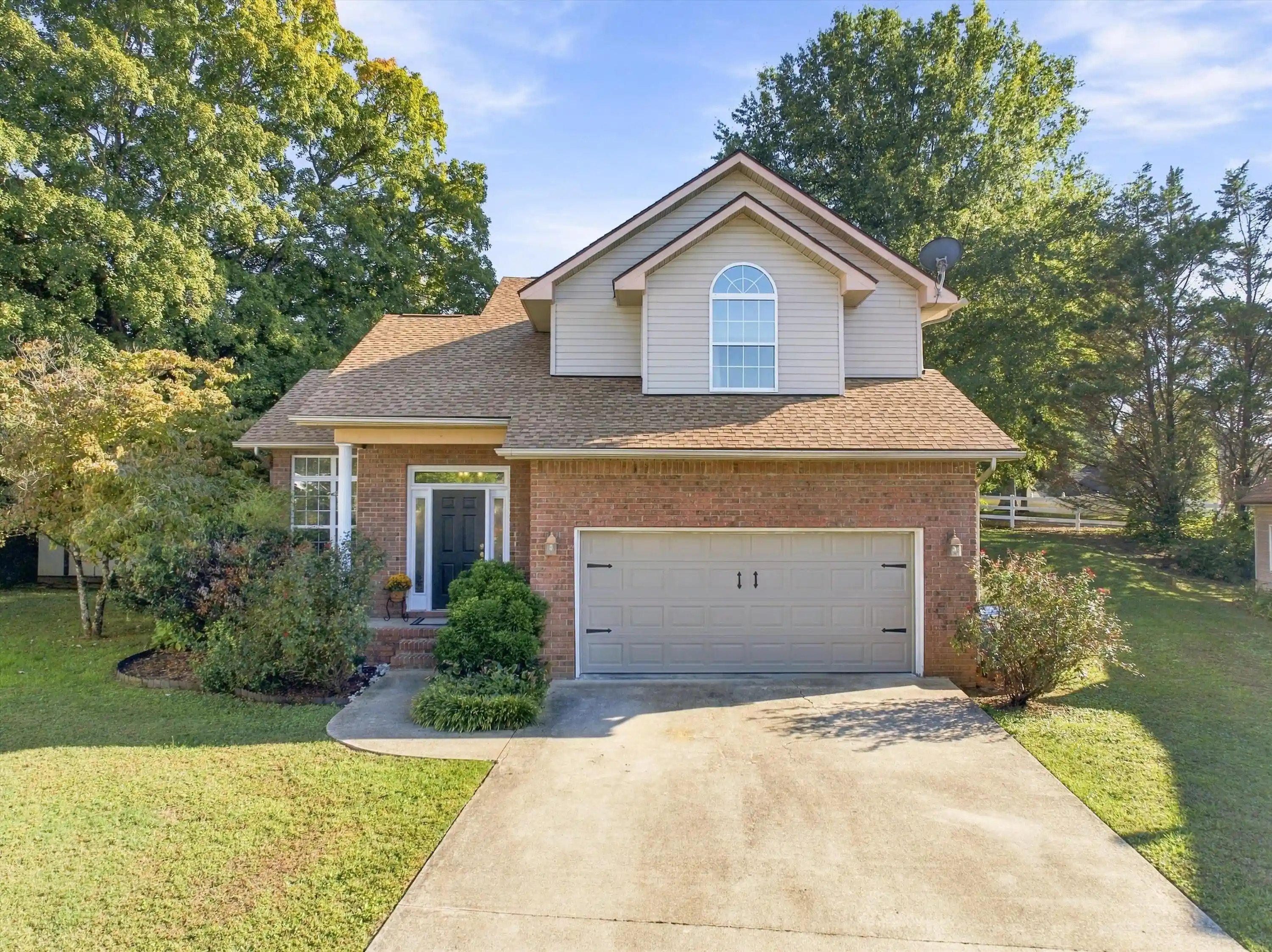 Photo 1 of Single family home for sale at 6743 Triple Crown Ct, Chattanooga, TN 37421 | MLS# 1544645 | Listing updated on 2026-10-19