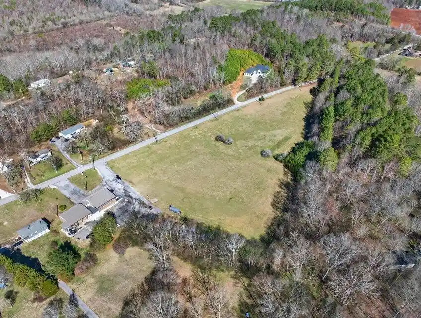 Photo 1 of Sale Pending at 655 Bandy Rd, Ringgold, GA 30736 | MLS# 1544868 | Listing updated on 2026-10-22