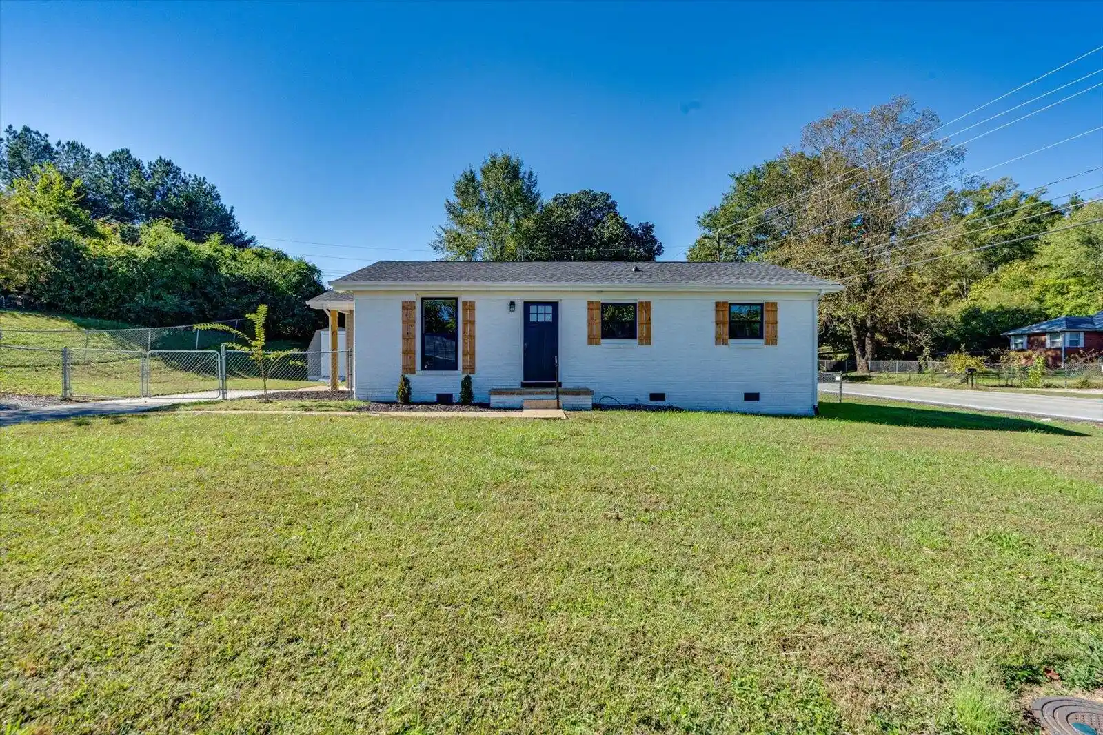Single family home for sale at 9000 Waconda Shore Dr, Chattanooga, TN 37416 | MLS# 1545013
