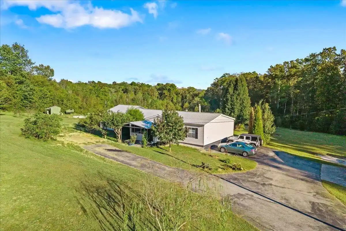 Single family home for sale at 627 Lee Powell Rd, Ten Mile, TN 37880 | MLS# 1545092
