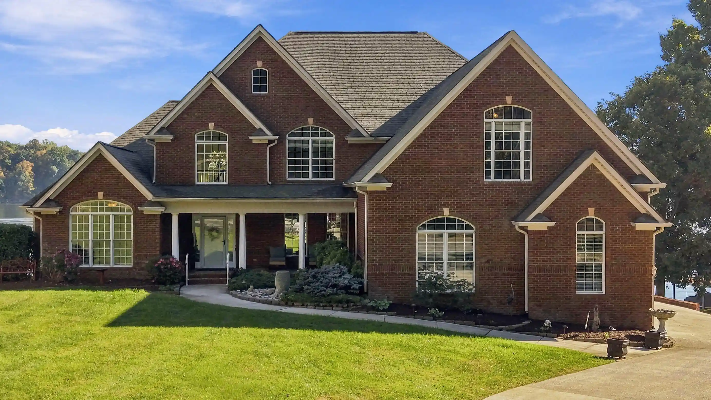 Single family home for sale at 12004 Oak Cvs Ln, Soddy Daisy, TN 37379 | MLS# 1545434