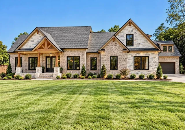 Single family home for sale at 318 Morning Glory Dr, Ringgold, GA 30736 | MLS# 1545339