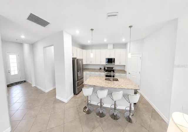 Photo 4 of Single family home for sale at 5317 Coral Reef Way, Bradenton, FL 34211 | MLS# A4642489 | Listing updated on 2026-09-29