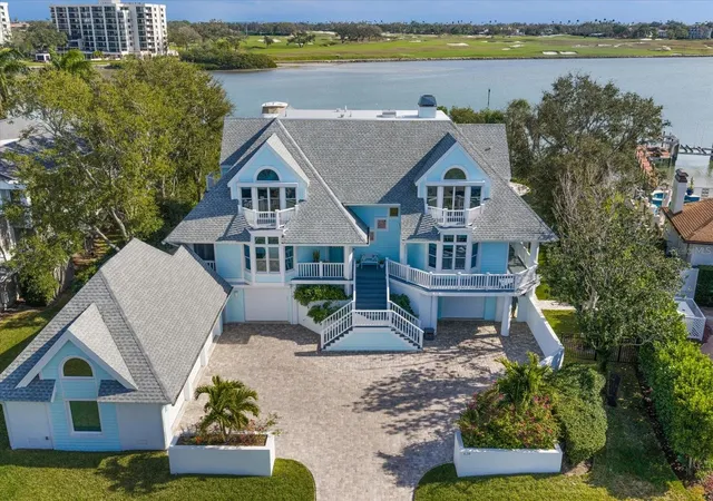 Photo 2 of Mansion for sale at 430 St Andrews Dr, Clearwater, FL 33756 | MLS# TB8464965 | Listing updated on 2026-09-04