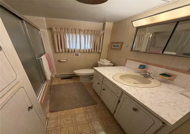 Photo 4 of Manufactured home for sale at 5121 9th Street W, Bradenton, FL 34207 | MLS# O6383285 | Listing updated on 2026-09-03