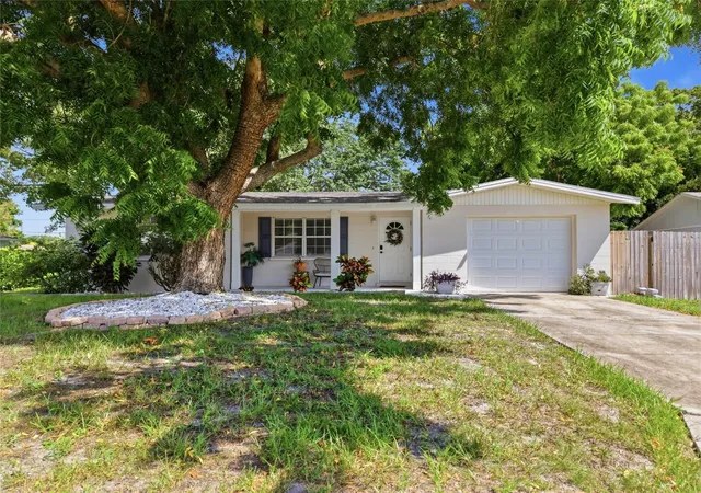 Photo 1 of Single family home for sale at 5008 27th Avenue W, Bradenton, FL 34209 | MLS# A4690317 | Listing updated on 2026-09-01