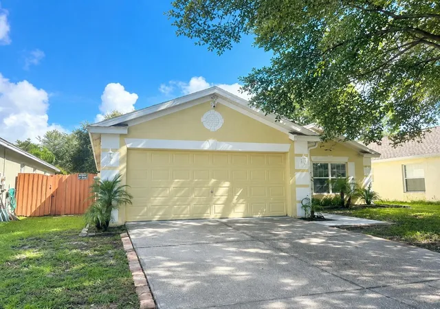 Photo 3 of Single family home for sale at 10510 Egret Hvn Ln, Riverview, FL 33578 | MLS# TB8504051 | Listing updated on 2026-09-02