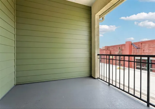 Photo 4 of Condo for sale at 1810 E Palm Ave #5322, Tampa, FL 33605 | MLS# TB8520943 | Listing updated on 2026-09-01