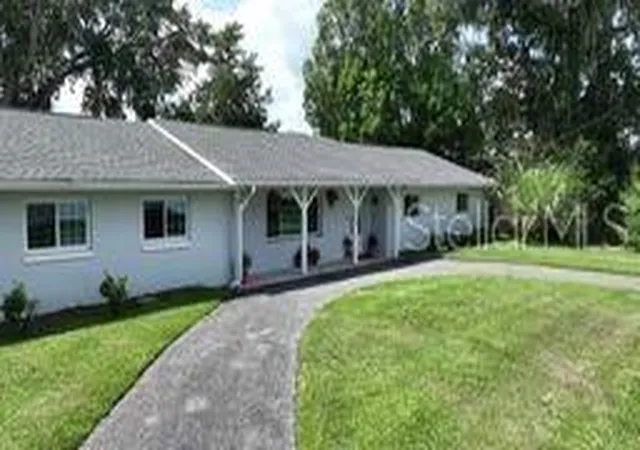 Photo 3 of Single family home for sale at 2190 Se 39th Street, Ocala, FL 34480 | MLS# OM727011 | Listing updated on 2026-10-07