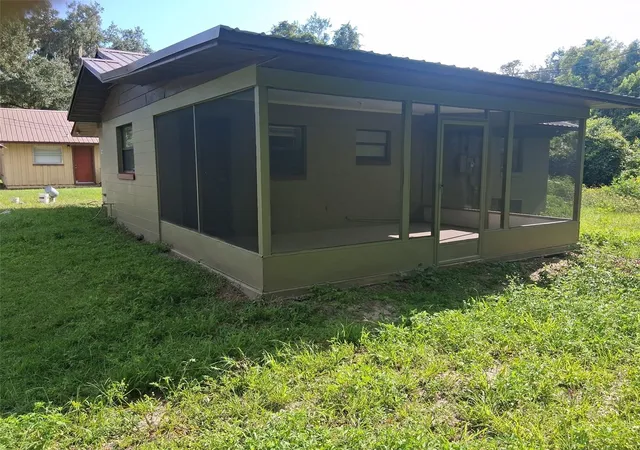 Photo 2 of Single family home for sale at 112 Jasper St, Bushnell, FL 33513 | MLS# TB8526911 | Listing updated on 2026-10-06