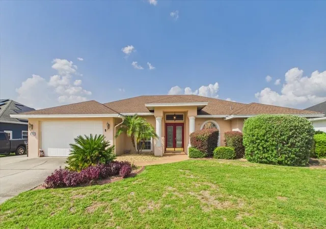 Photo 2 of Single family home for sale at 315 Lanceolate Dr, Winter Haven, FL 33880 | MLS# L4963490 | Listing updated on 2026-09-06