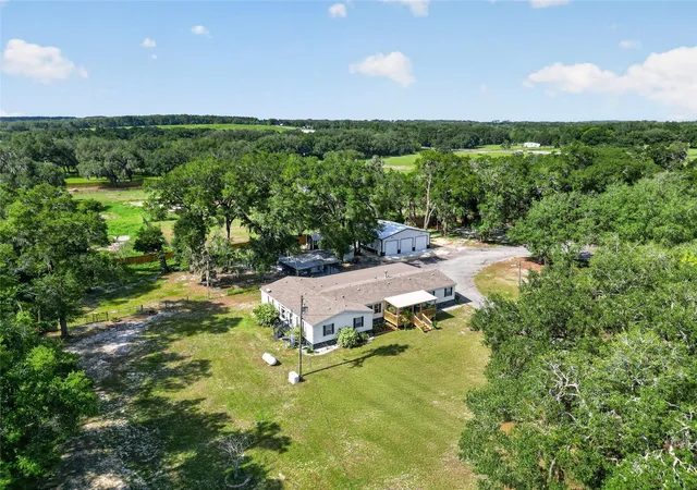 Photo 1 of Manufactured home for sale at 15680 Se 171st Lane, Weirsdale, FL 32195 | MLS# OM729050 | Listing updated on 2026-09-02