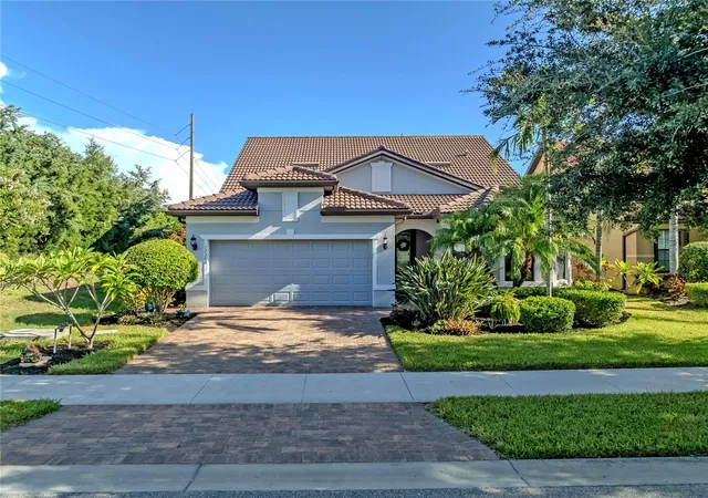 Photo 2 of Single family home for sale at 12300 Marsh Pointe Rd, Sarasota, FL 34238 | MLS# N6145222 | Listing updated on 2026-09-03