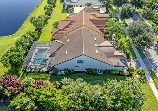 Photo 3 of Single family home for sale at 12300 Marsh Pointe Rd, Sarasota, FL 34238 | MLS# N6145222 | Listing updated on 2026-09-03