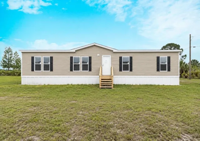 Photo 1 of Manufactured home for sale at 19836 Nw 280th Street, Okeechobee, FL 34972 | MLS# TB8535617 | Listing updated on 2026-09-02