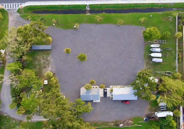 Photo 1 of Single family home for sale at 1322 N Pinellas Ave, Tarpon Springs, FL 34689 | MLS# W7888383 | Listing updated on 2026-09-02