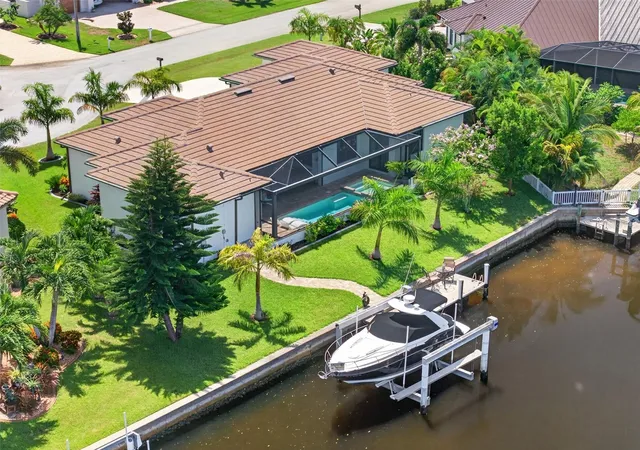 Photo 2 of Single family home for sale at 1737 Casey Key Dr, Punta Gorda, FL 33950 | MLS# C7529358 | Listing updated on 2026-09-03