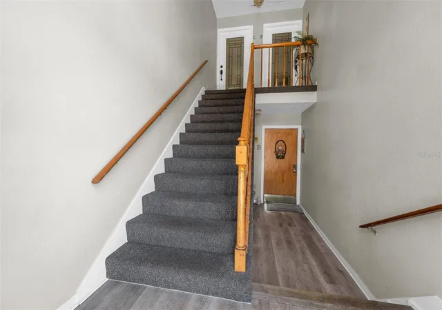 Photo 2 of Condo for sale at 4214 Lake Underhill Rd #C, Orlando, FL 32803 | MLS# O6432063 | Listing updated on 2026-09-02
