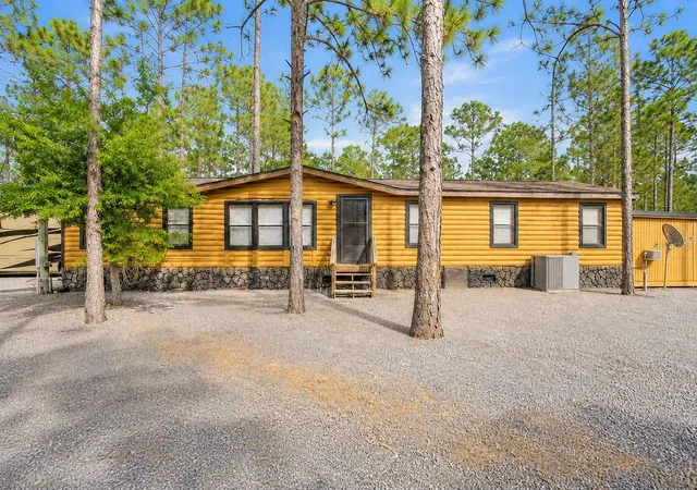 Photo 2 of Manufactured home for sale at 5660 E 630 Highway, Frostproof, FL 33843 | MLS# O6433118 | Listing updated on 2026-09-04