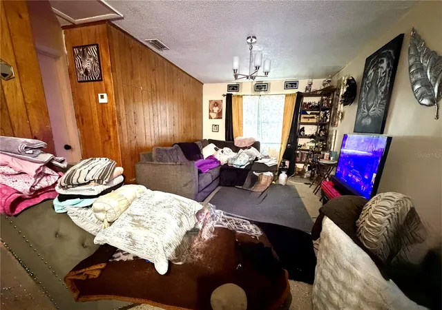 Photo 3 of Single family home for sale at 1499 Avenue E NE, Winter Haven, FL 33881 | MLS# O6433525 | Listing updated on 2026-09-02