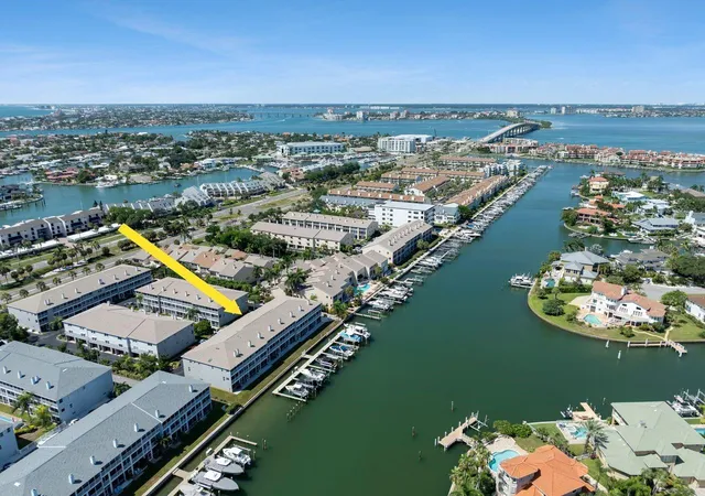 Photo 2 of Townhouse for sale at 521 Pinellas Bayway S #105, Saint Petersburg, FL 33715 | MLS# TB8538921 | Listing updated on 2026-09-03