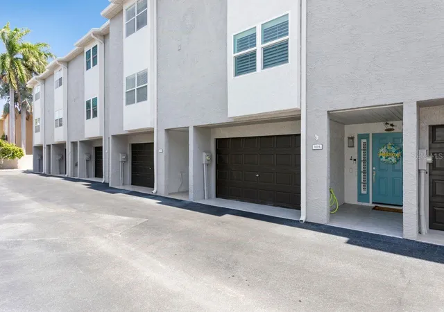 Photo 3 of Townhouse for sale at 521 Pinellas Bayway S #105, Saint Petersburg, FL 33715 | MLS# TB8538921 | Listing updated on 2026-09-03