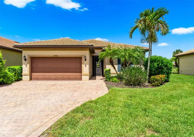 Photo 1 of Single family home for sale at 13908 Karina St, Venice, FL 34293 | MLS# N6145382 | Listing updated on 2026-09-05