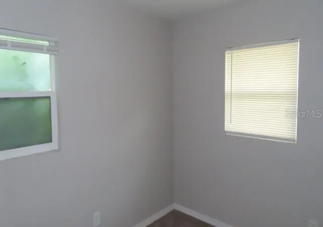 Photo 4 of Sale Pending at 32730 Blossom Ln, Leesburg, FL 34788 | MLS# O6434722 | Listing updated on 2026-09-08