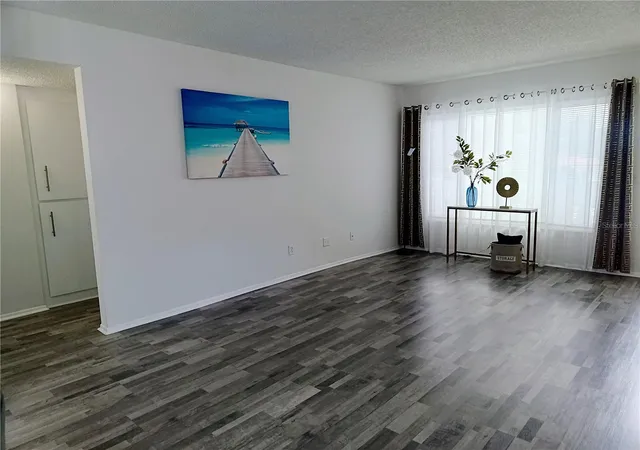 Listing Photo 5 - Condo for sale in building located at 2256 Spanish Dr, CLEARWATER, FL 33763 - Unit #42